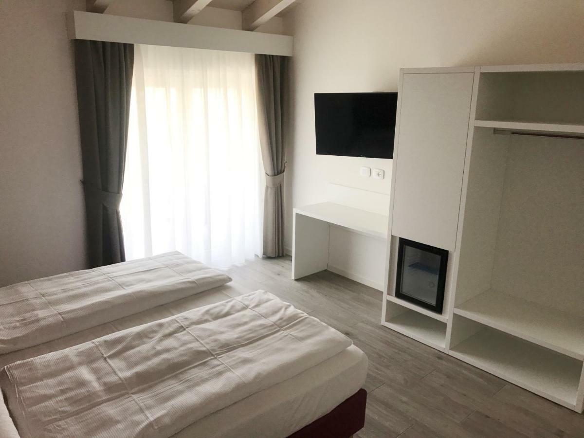 Maso Tobel Riva Del Garda Villa ภายนอก รูปภาพ