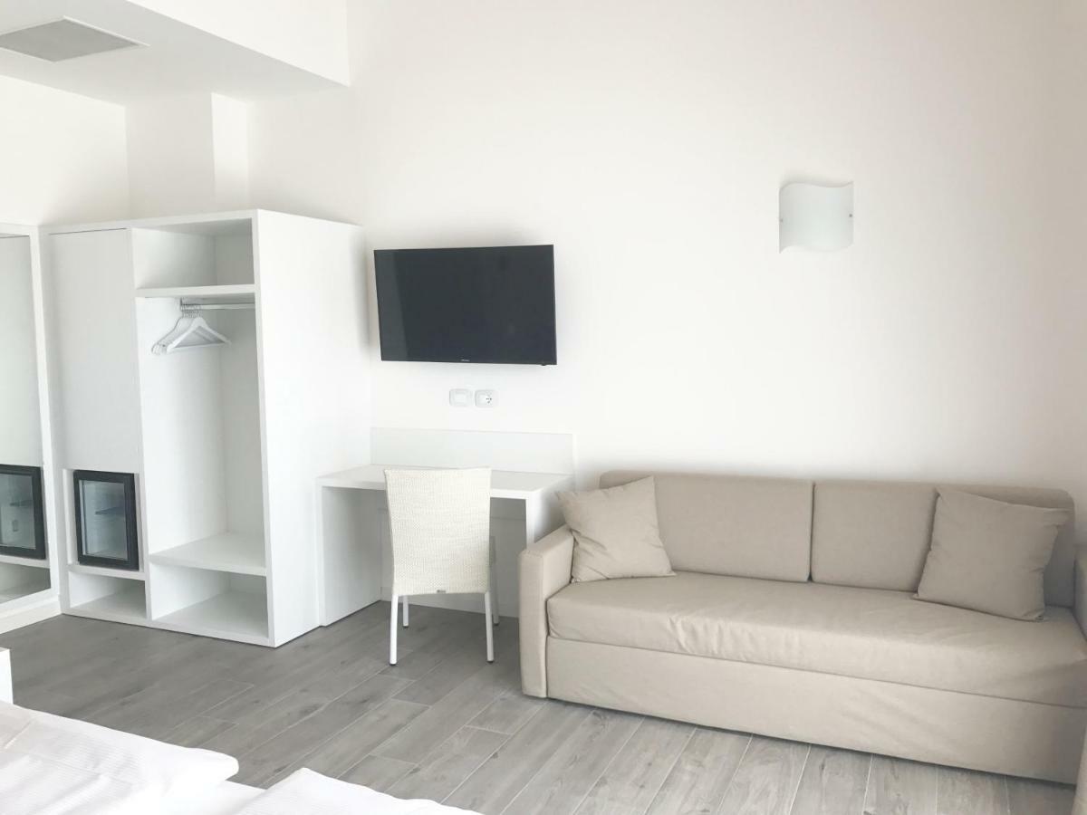 Maso Tobel Riva Del Garda Villa ภายนอก รูปภาพ
