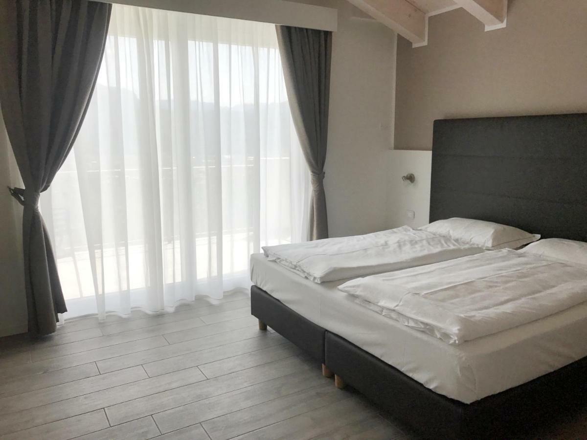 Maso Tobel Riva Del Garda Villa ภายนอก รูปภาพ