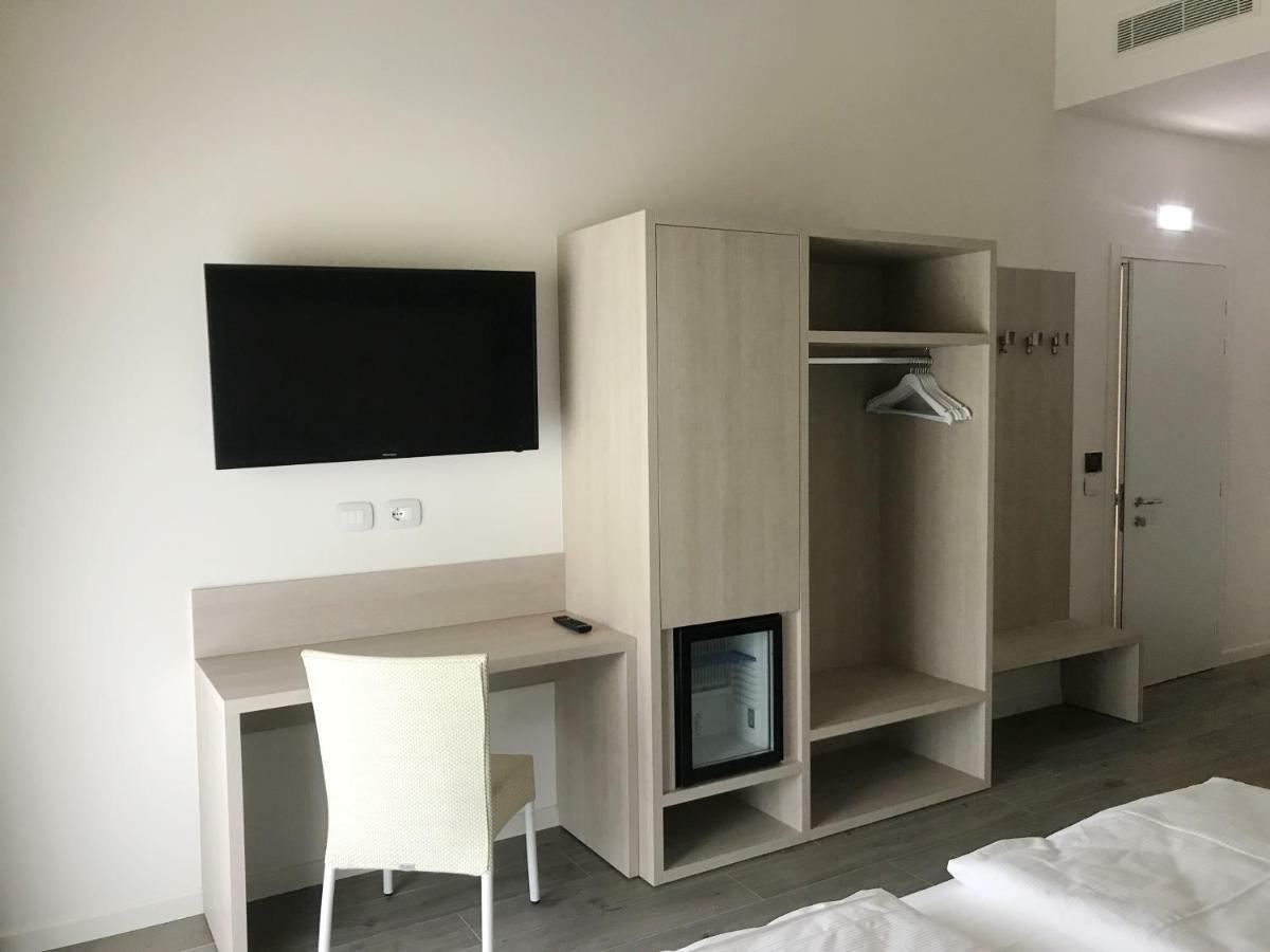 Maso Tobel Riva Del Garda Villa ภายนอก รูปภาพ